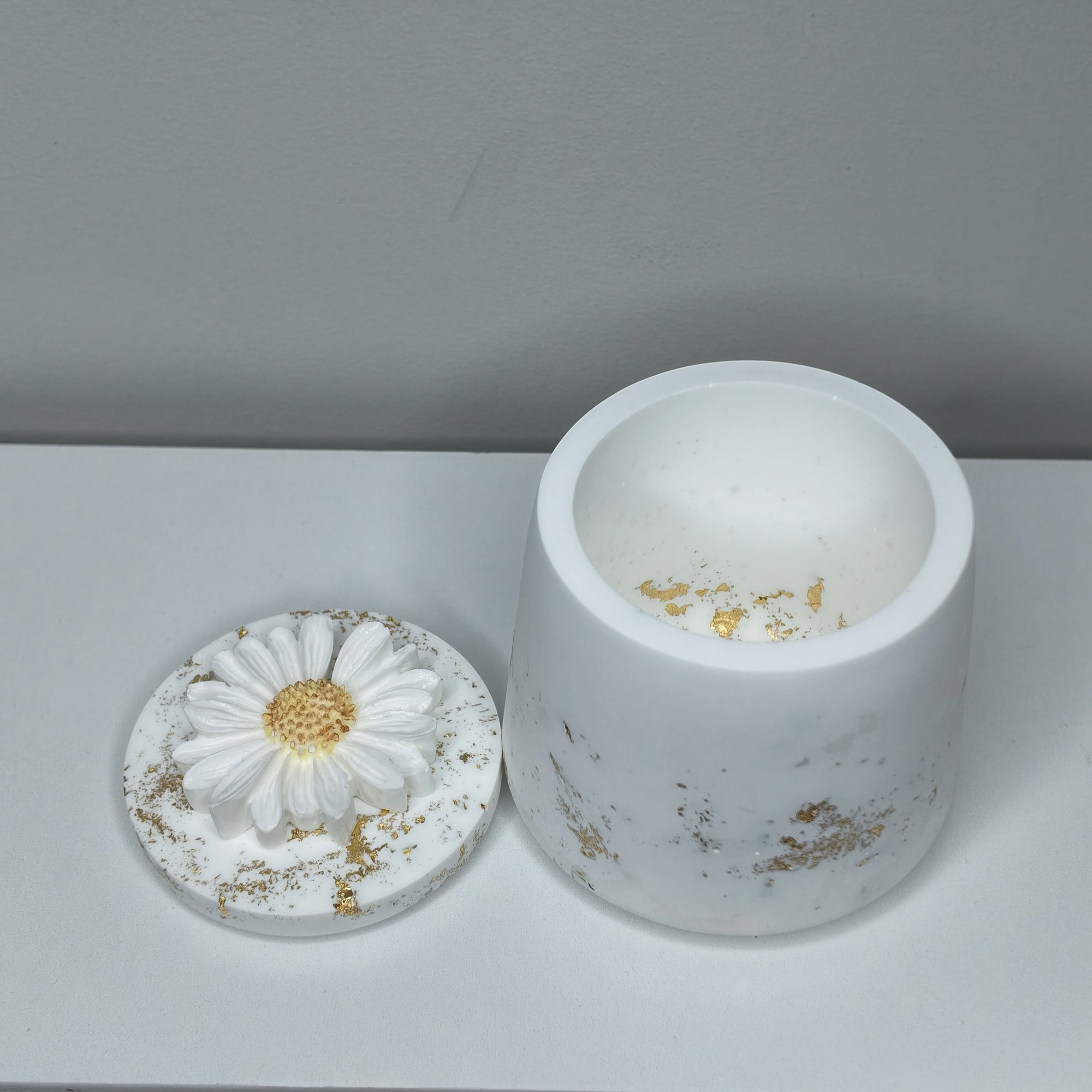 Daisy Bloom Keepsake Jar