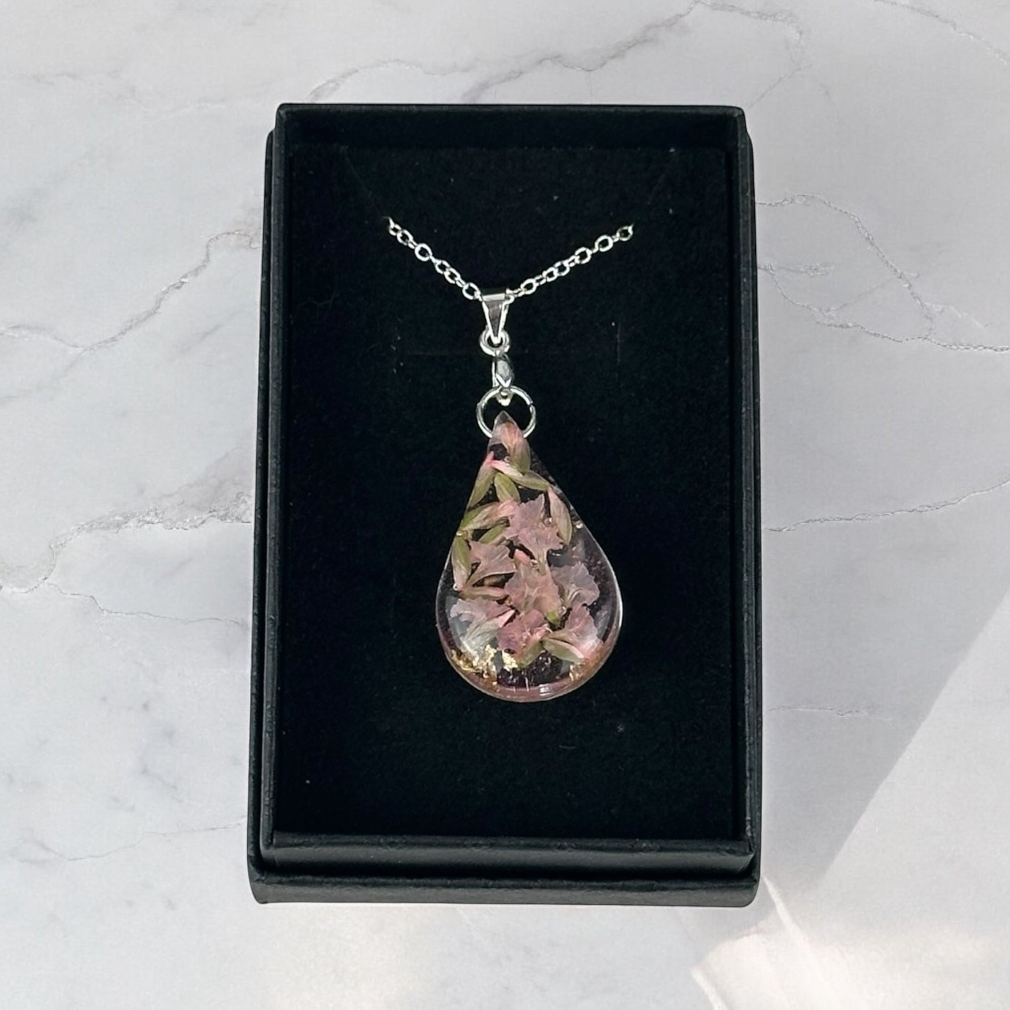 Necklace - Resin / Floral