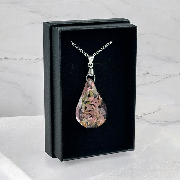 Necklace - Resin / Floral